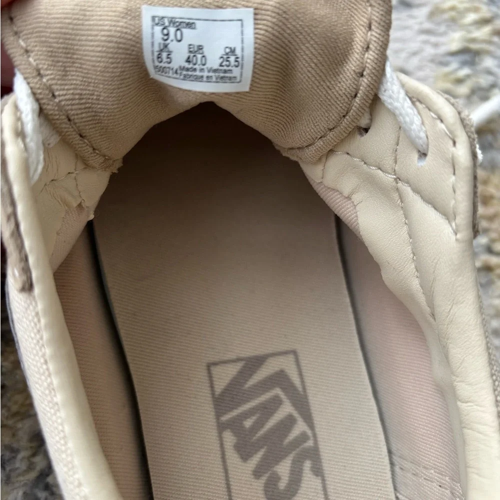 Vans Old Skool Low-Top Sneakers in Taupe/White - Picture 4 of 5
